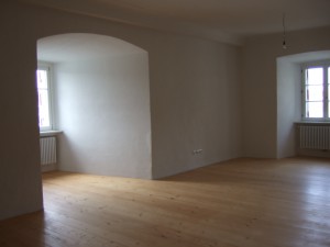 Ein leeres Zimmer in der Veste Niederhaus