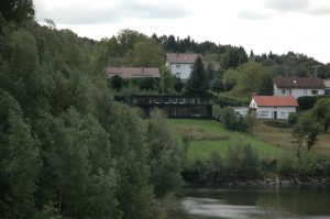 Haus der Hiendl Schineis Architektengemeinschaft im Landkreis Deggendorf.