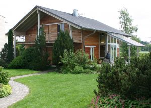 Musterhaus von Holzbau Sonnleitner mit Holzfassade