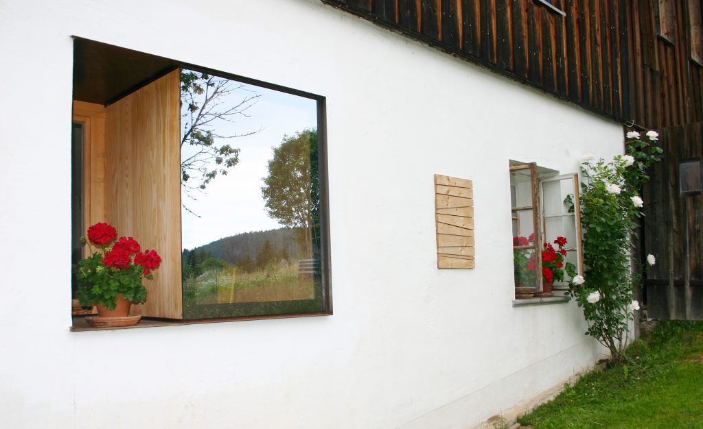 Fassade und Fenster von Haidl-Madl Ferienwohnen